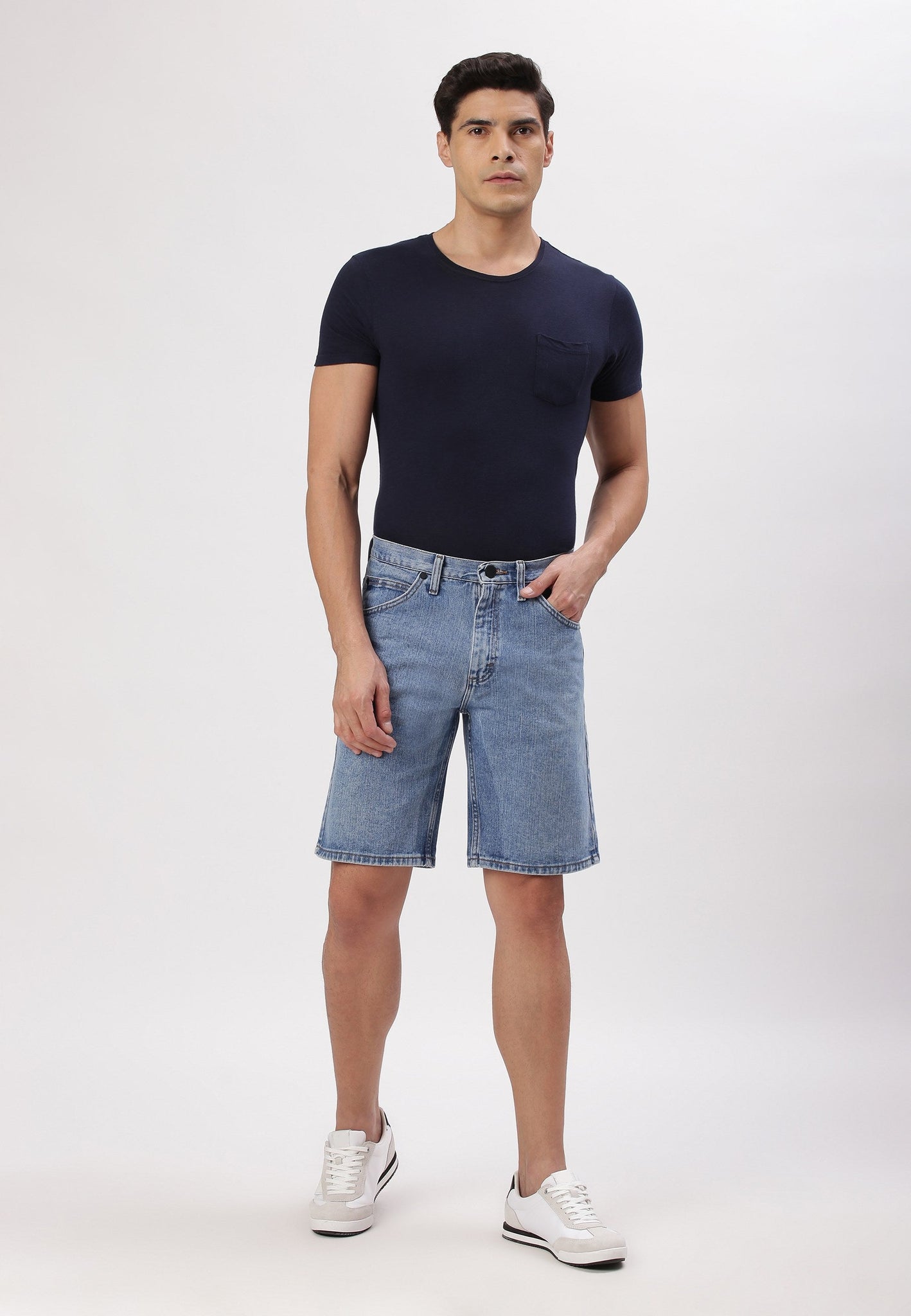 Un - The Sustainable Fashion Allegiance