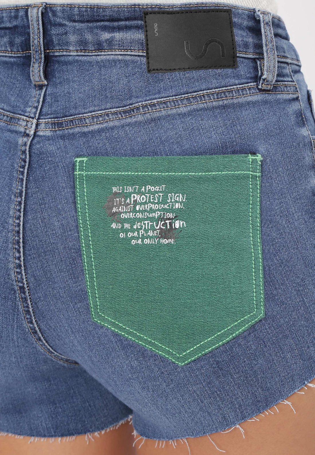 UnExcess Pledge | Mid Indigo Mid Rise Straight Shorts | Un-Size 30