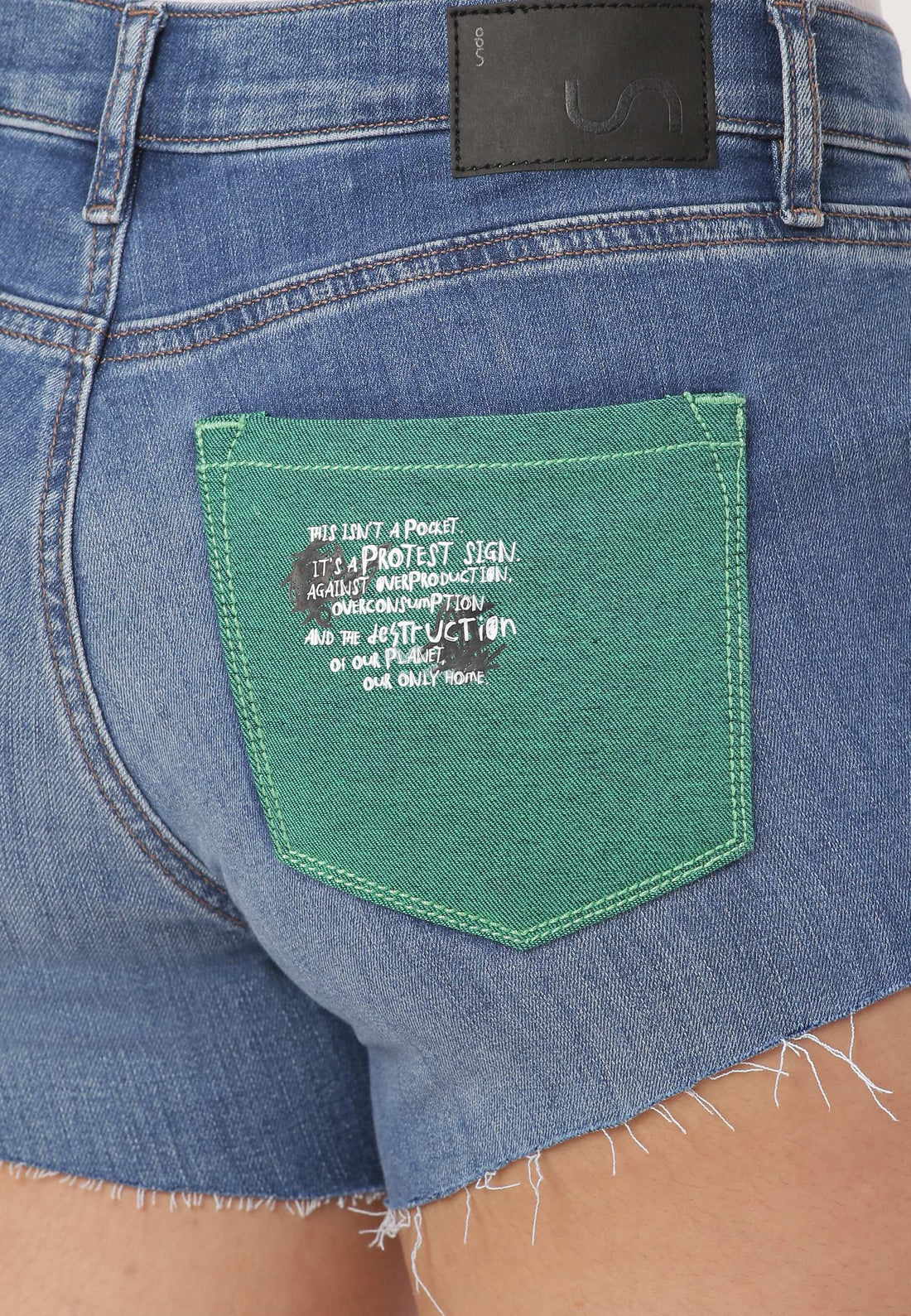 UnExcess Pledge | Mid Indigo Mid Rise Straight Shorts | Un-Size 31